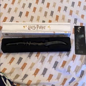 Harry Potter death eater wand and bookmark